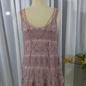 No name mauve partial lace top size small